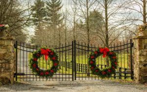 Check out these fun and creative ways to decorate your fence for the holidays.