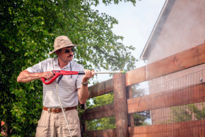 Hercules Fence of Washington D.C. Fall Fence Maintenance