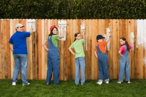 painting your fence for storm season