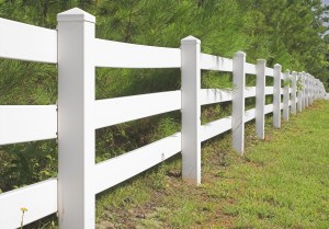 Vinyl-Fencing